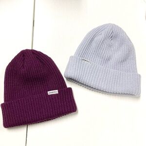 Bundle of two Oneill chunky knit beanies